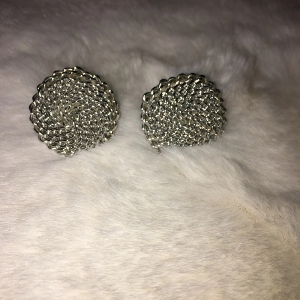 Earings